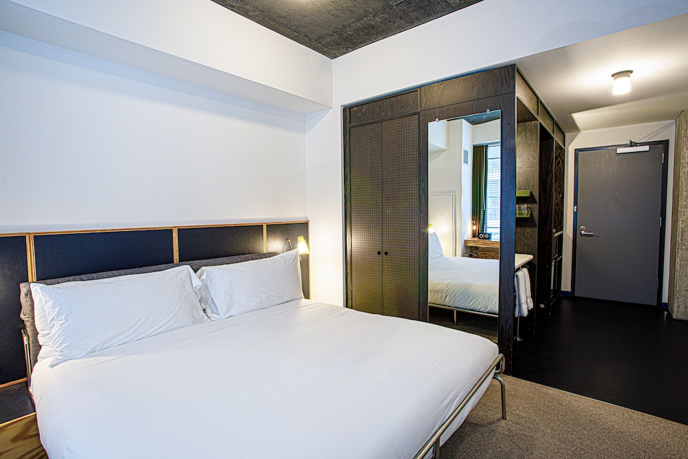The Emily Hotel 20/70