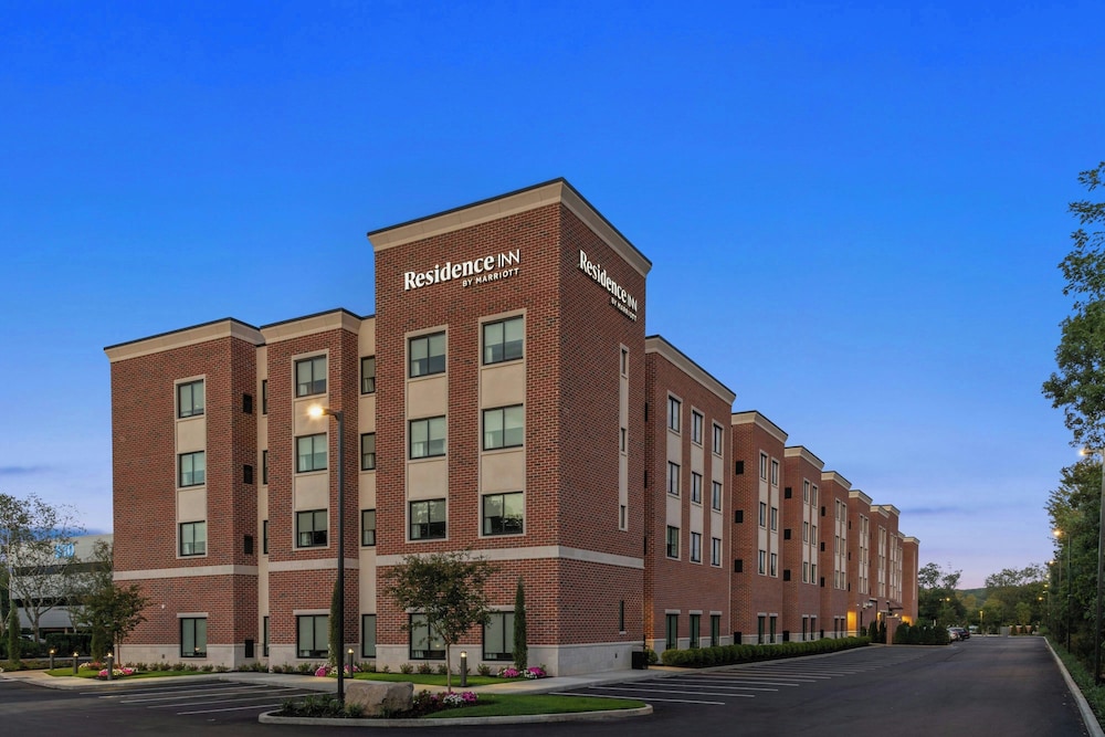 Residence Inn by Marriott Melville 36/43