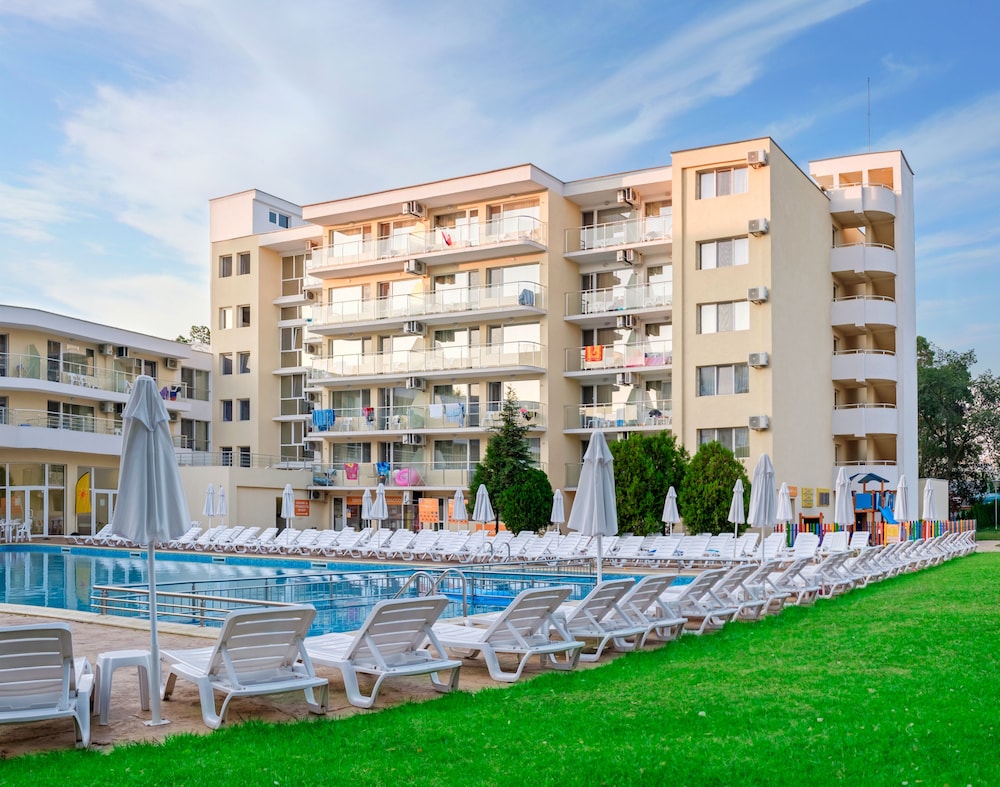 Garden Nevis in SUNNY BEACH