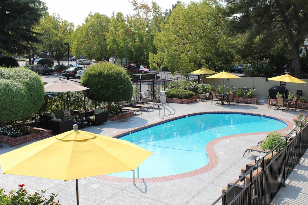 Country Inn Motel 44/48
