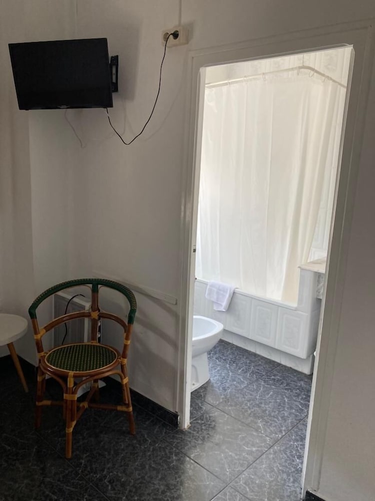 Malvarrosa Beach Rooms 12/41