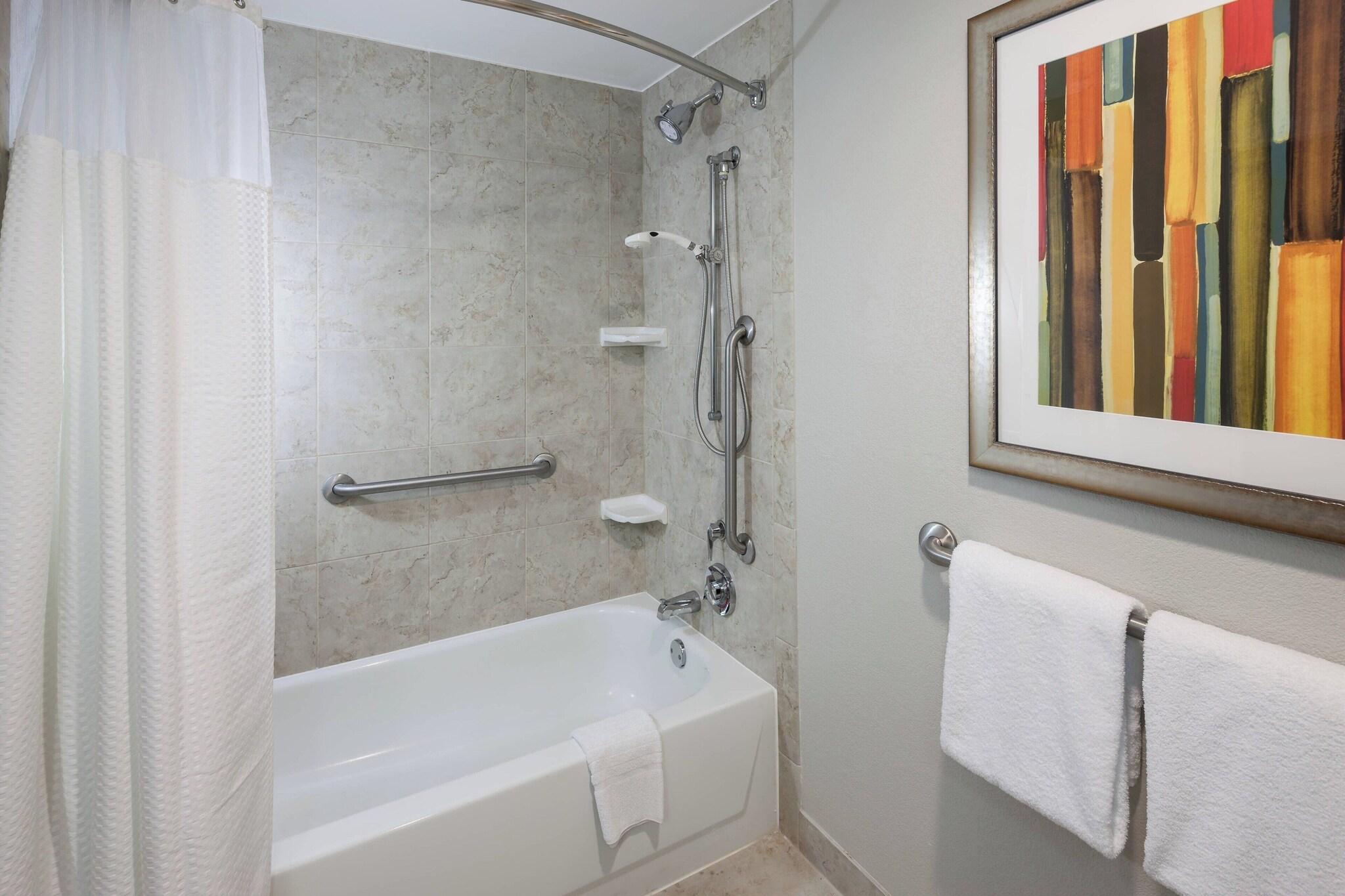 Room, King Bed, Accessible