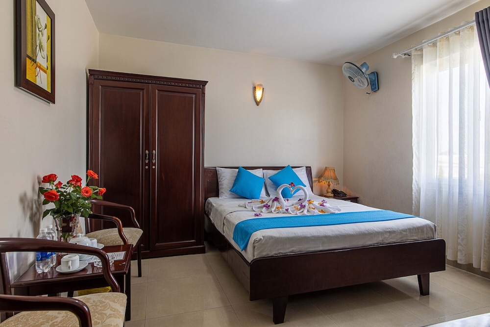 Phong Lan 2 Hotel 18/50