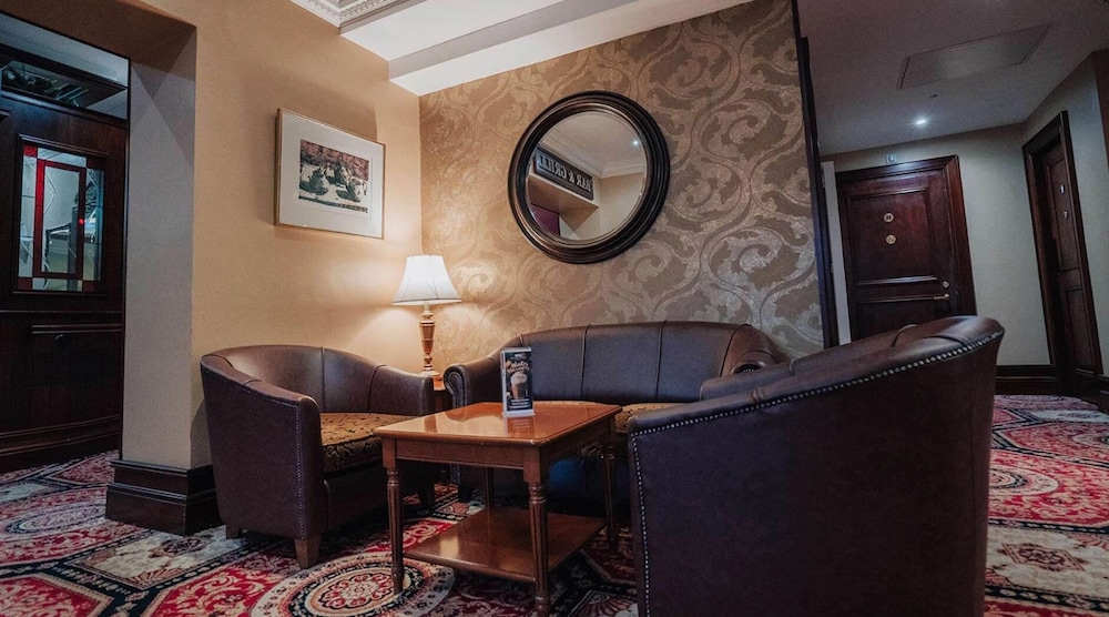 Adair Arms Hotel 30/50