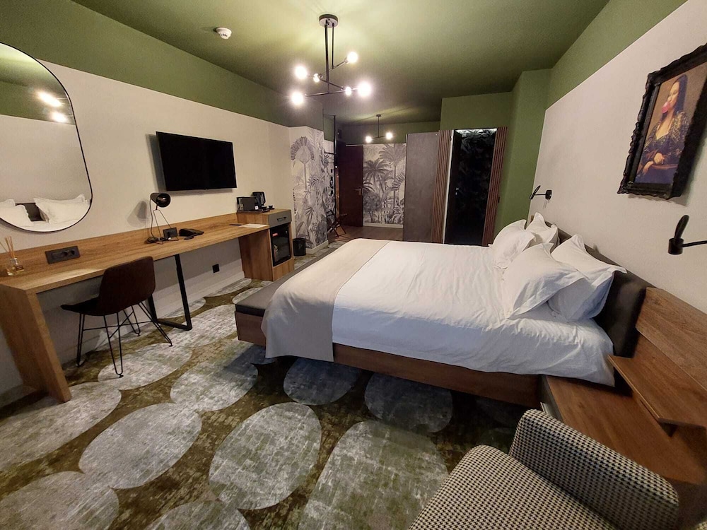 Bucharest Comfort Suites 23/66