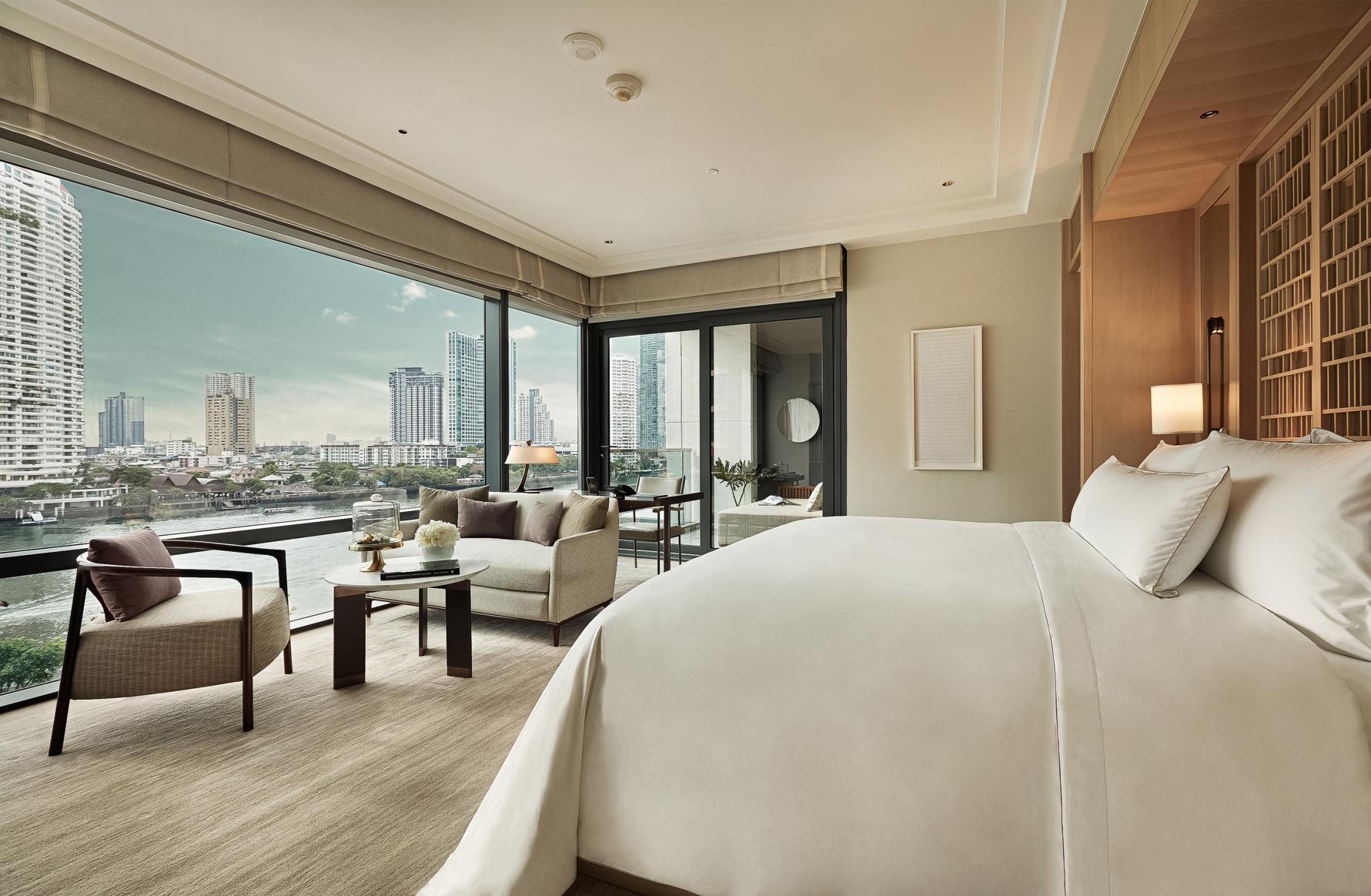 Premier, Twin Beds, River View
