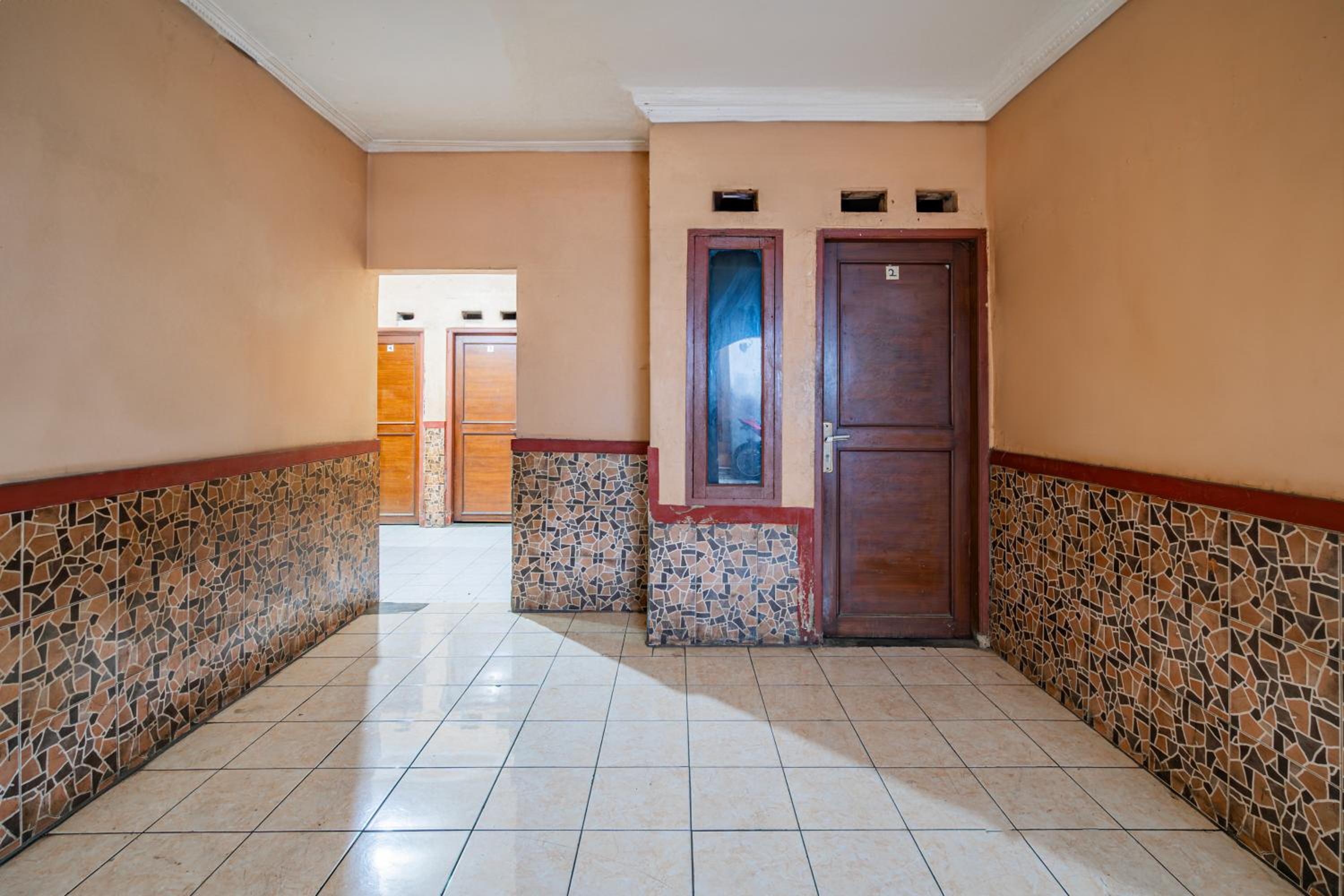 OYO 94134 Ranca Residence 27/34