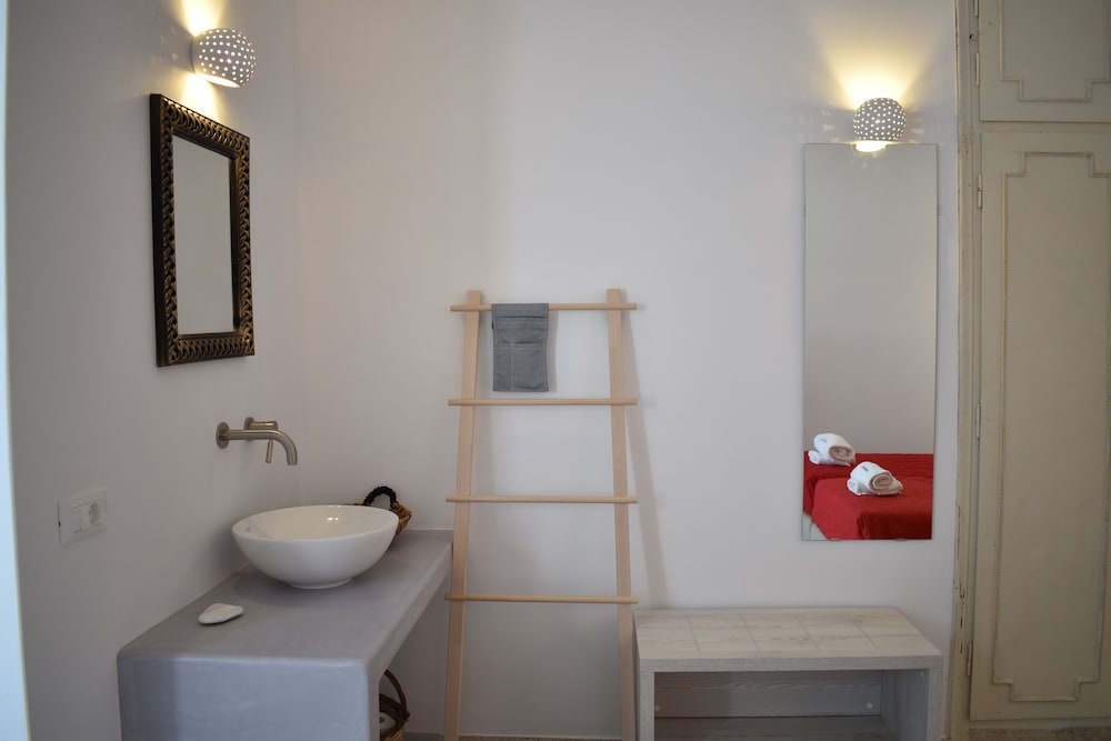 Andriani's Guest House 48/50