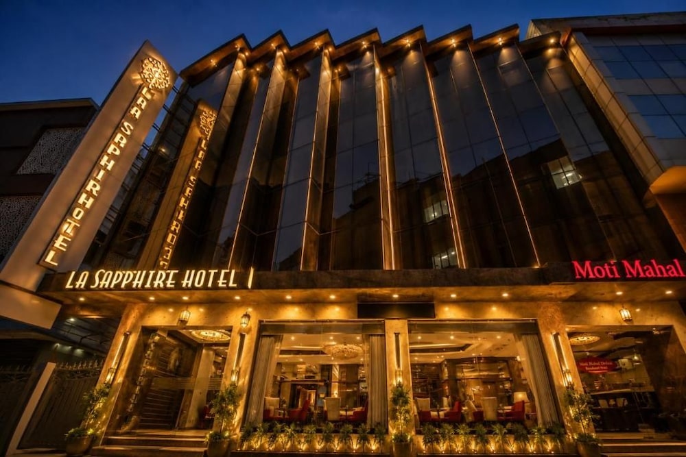 La Sapphire Hotel 1/50