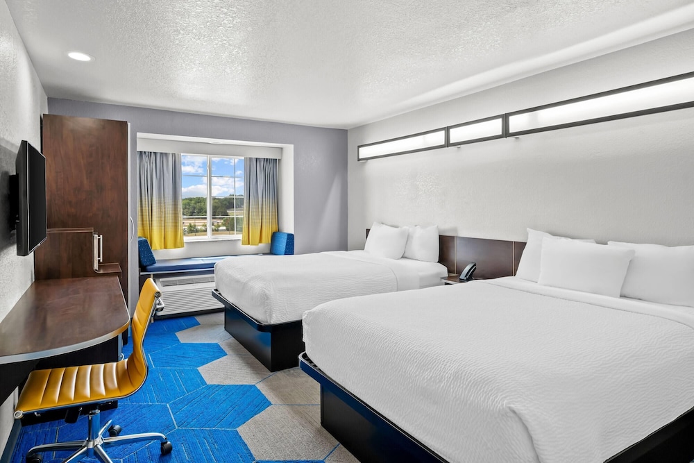 Microtel Inn & Suites by Wyndham Searcy 20/50
