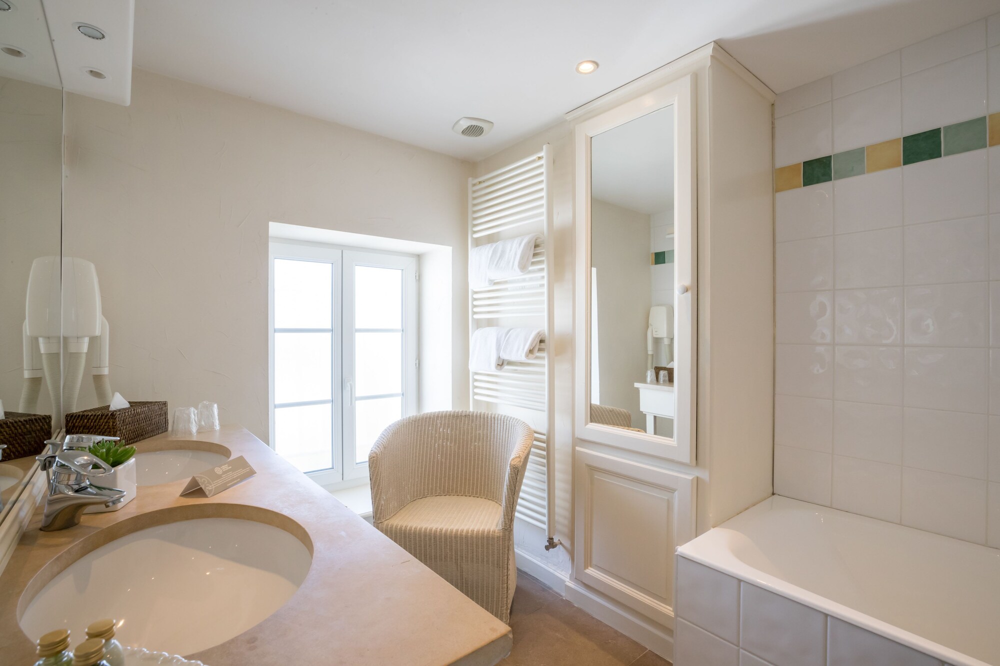 جناح بسرير مزدوج بشرفة، Hotel Villa Louise 9/9