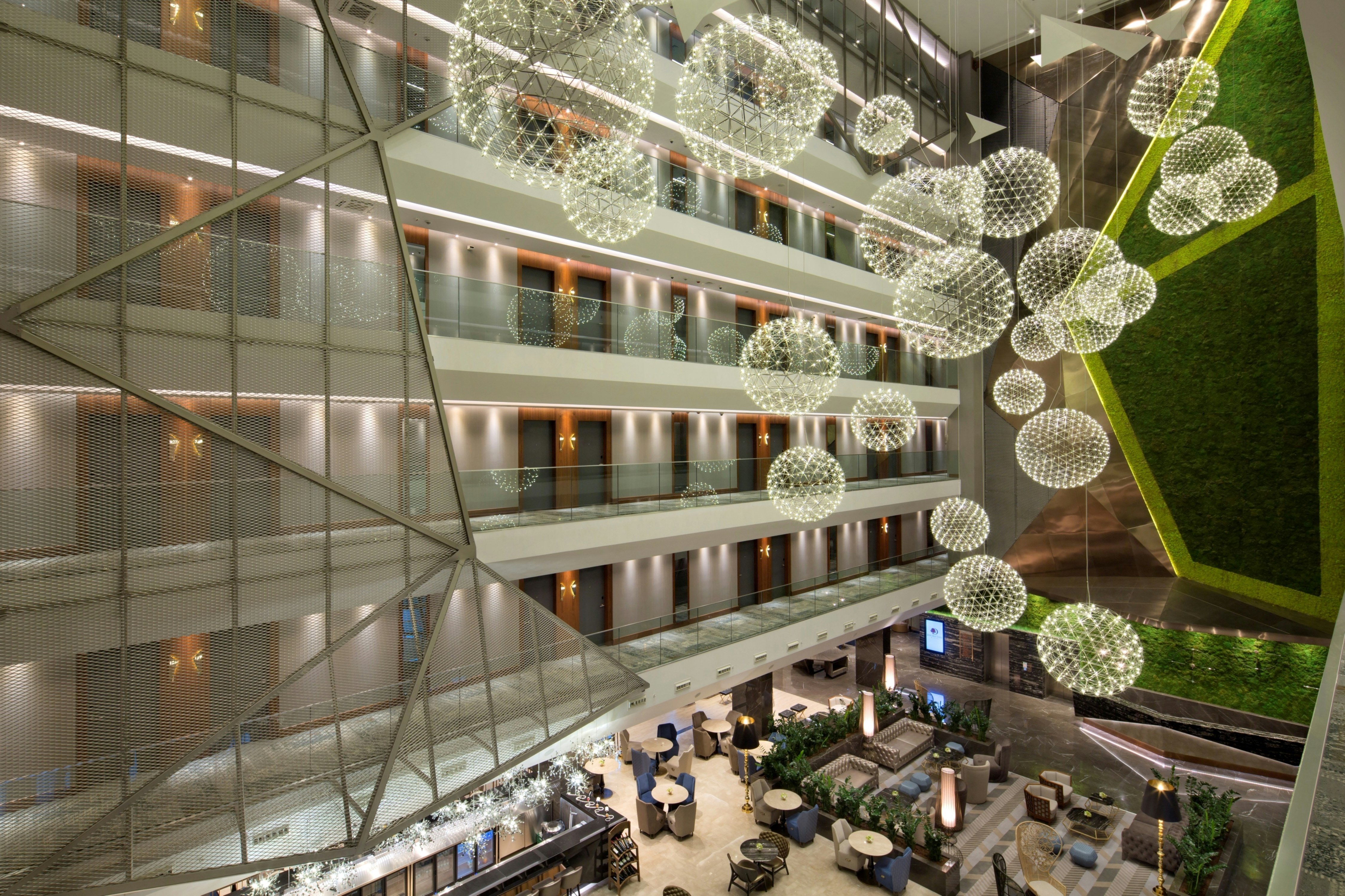 Doubletree By Hilton Istanbul Piyalepasa 4/82