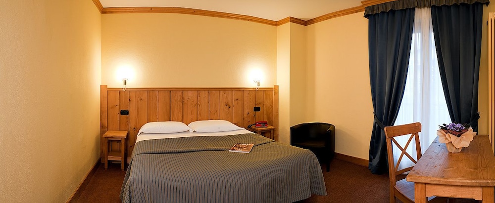 Hotel Crampon 41/69
