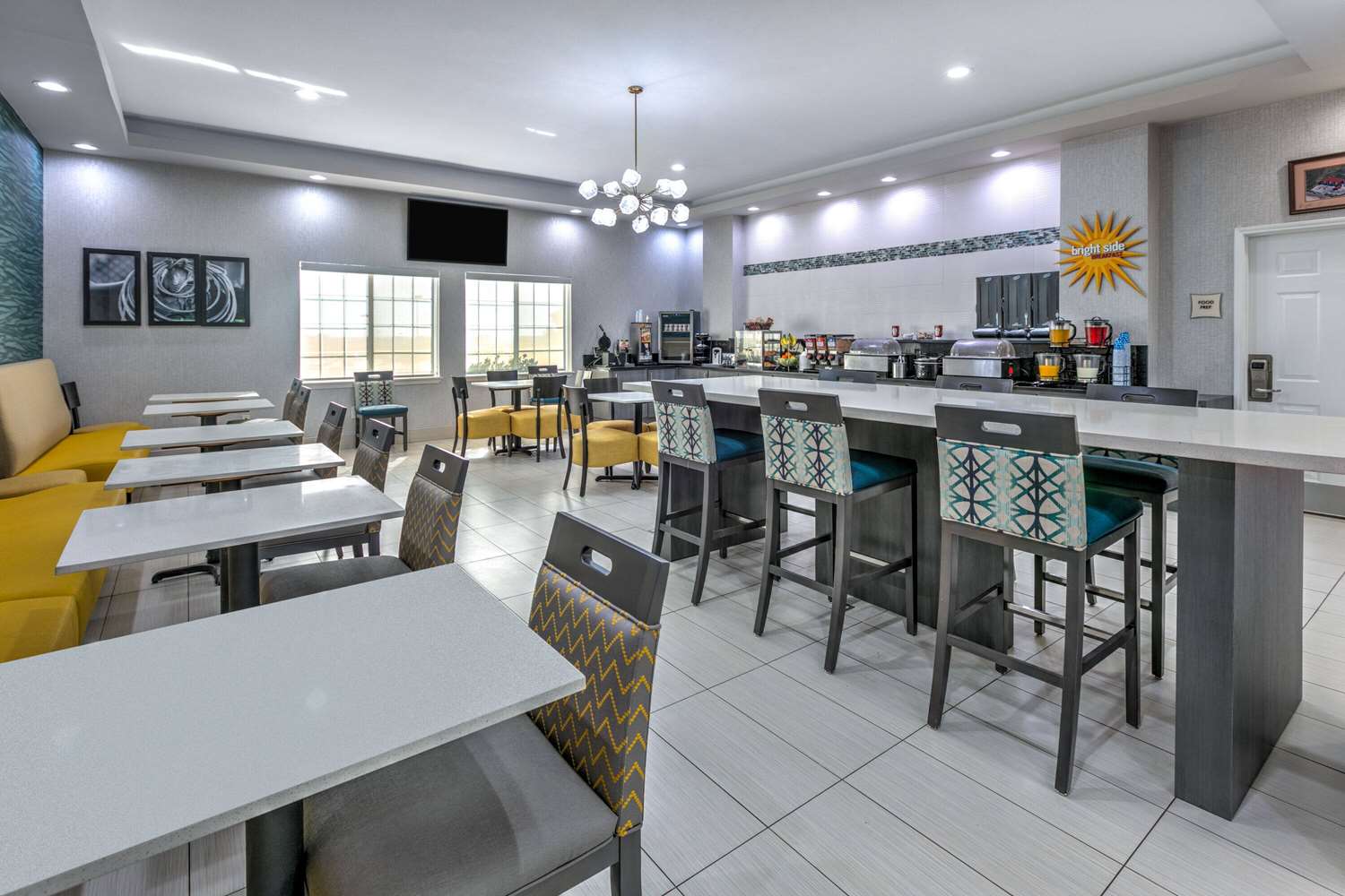 restaurant cafeteria