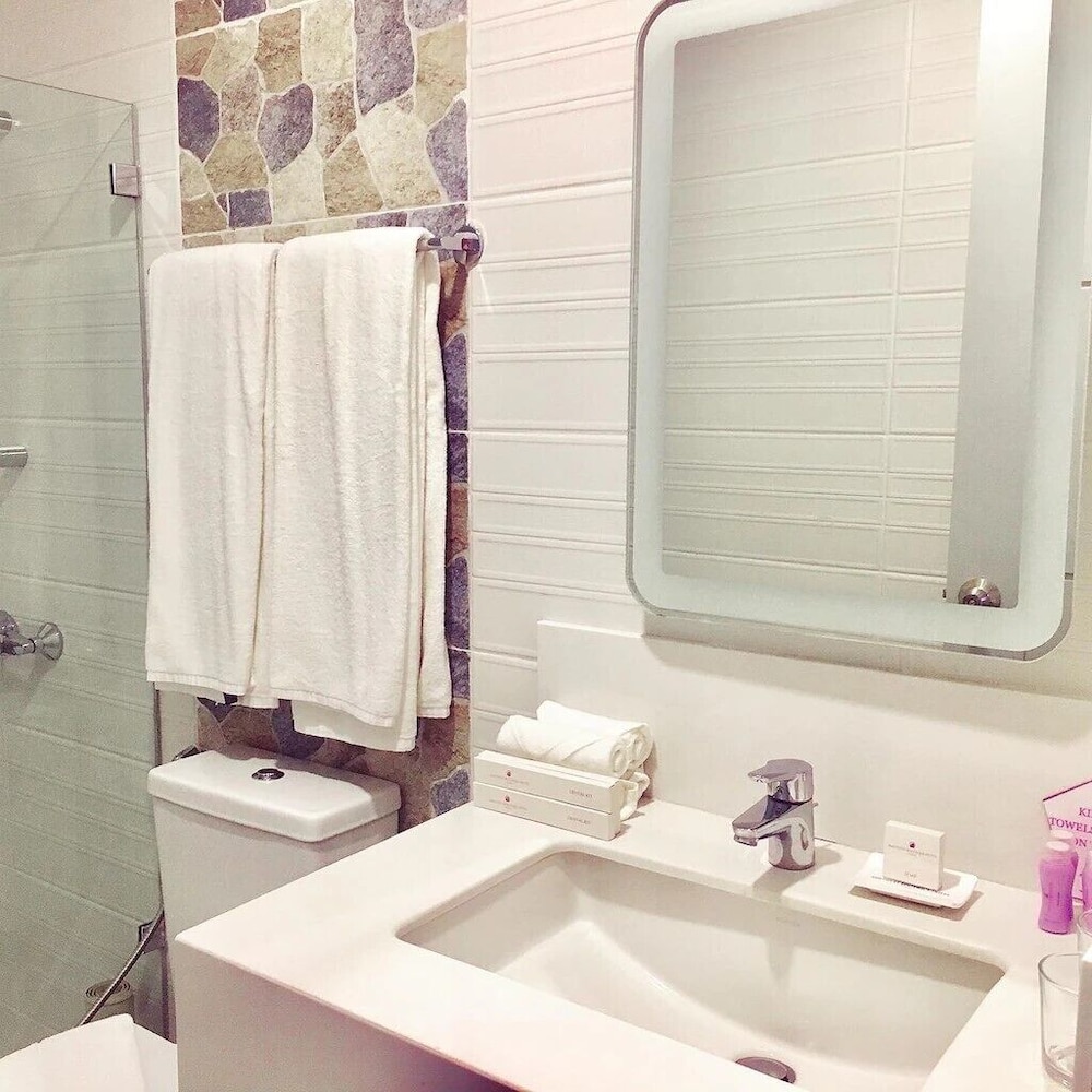 Amethyst Boutique Hotel Cebu 58/60