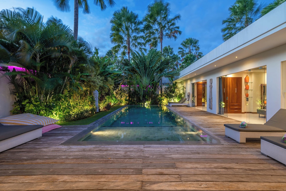 Villa Sawah 41/49