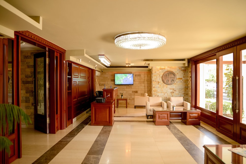 Sarajevo Suit Hotel 10/29