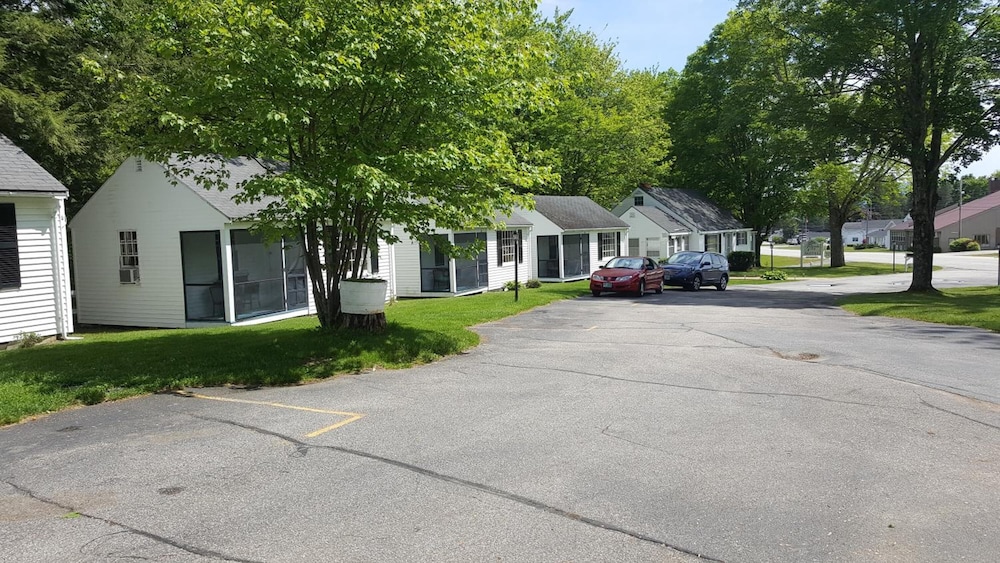 Franconia Notch Motel 34/38