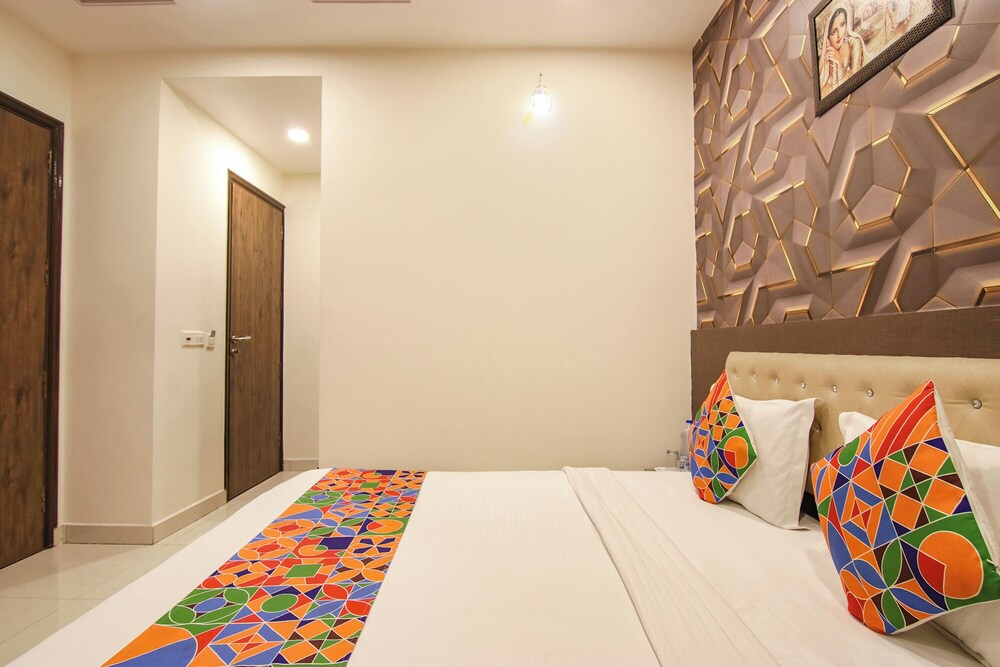 Fabhotel Rosewood Inn Gt Road 33/36