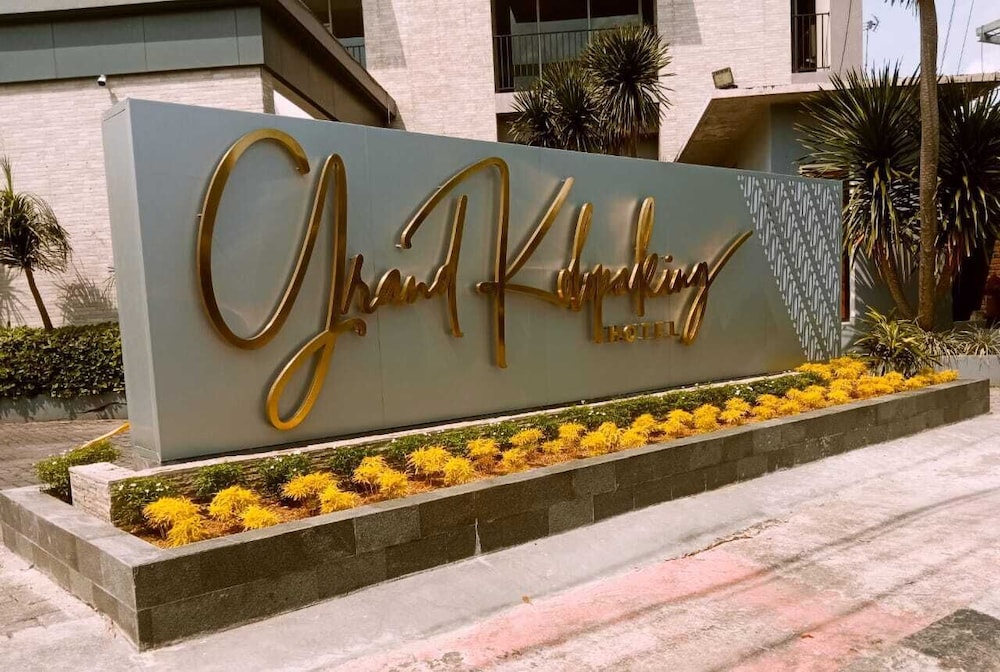 Grand Kolopaking Hotel 24/25