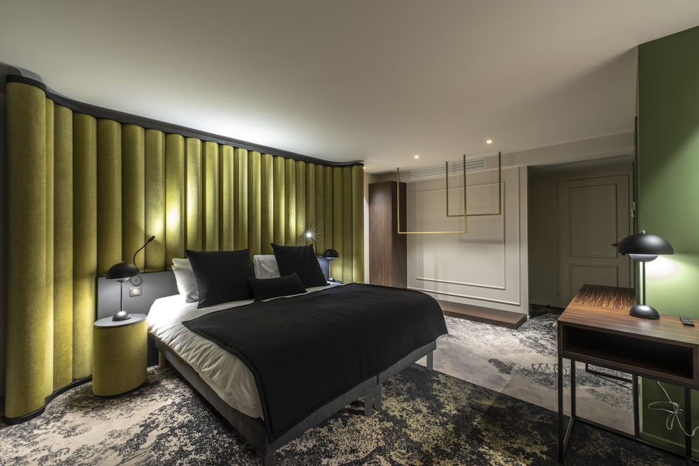 Hotel Restaurant Baud 15/59