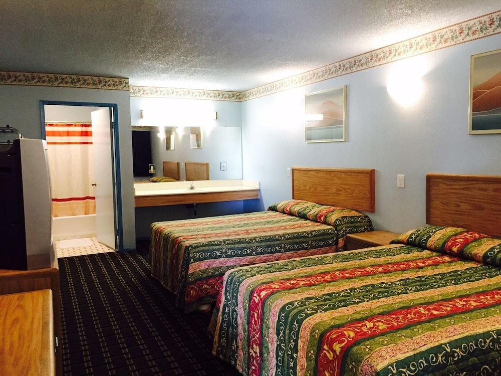 Chester Inn Motel 4/36