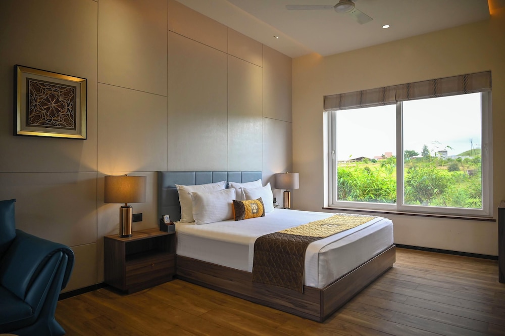 Mastiff Select Riveria Resort, Igatpuri Road, Nashik 14/61