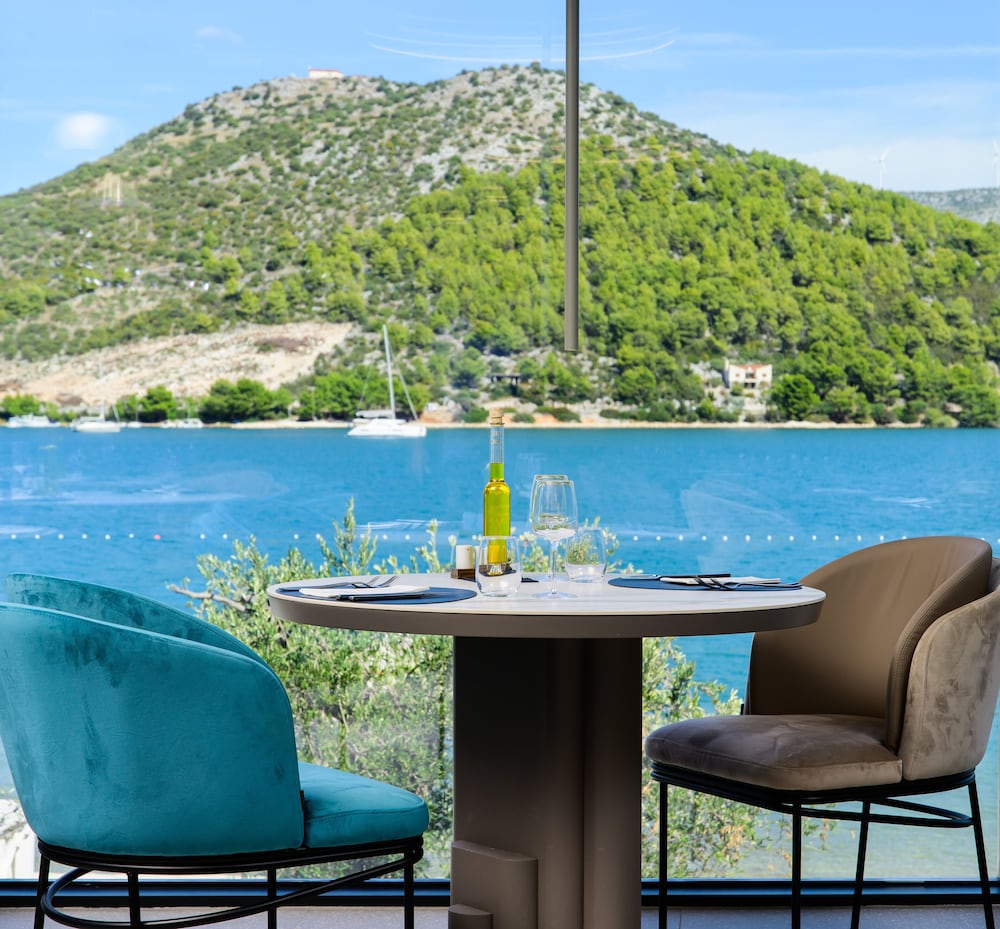 Marinus Beach Hotel 45/56
