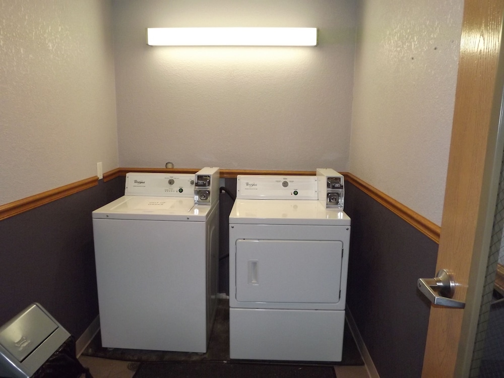 Microtel Inn Suites Ames 16/38