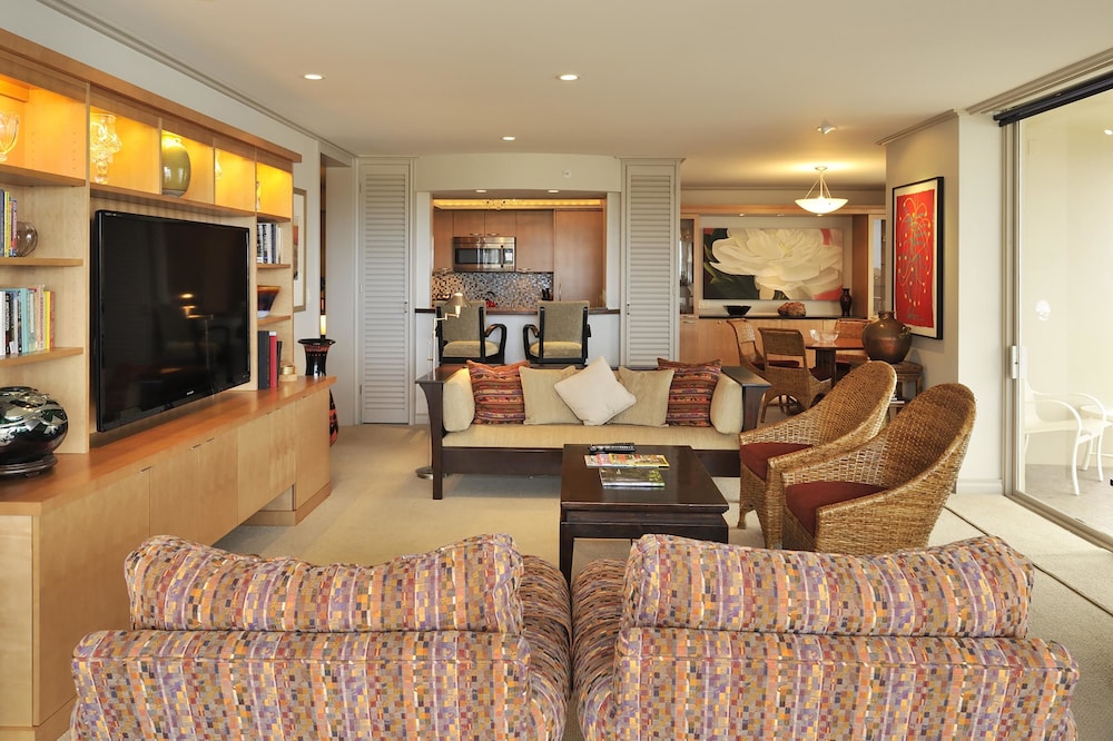 Aston At the Whaler On Kaanapali Beach 40/70