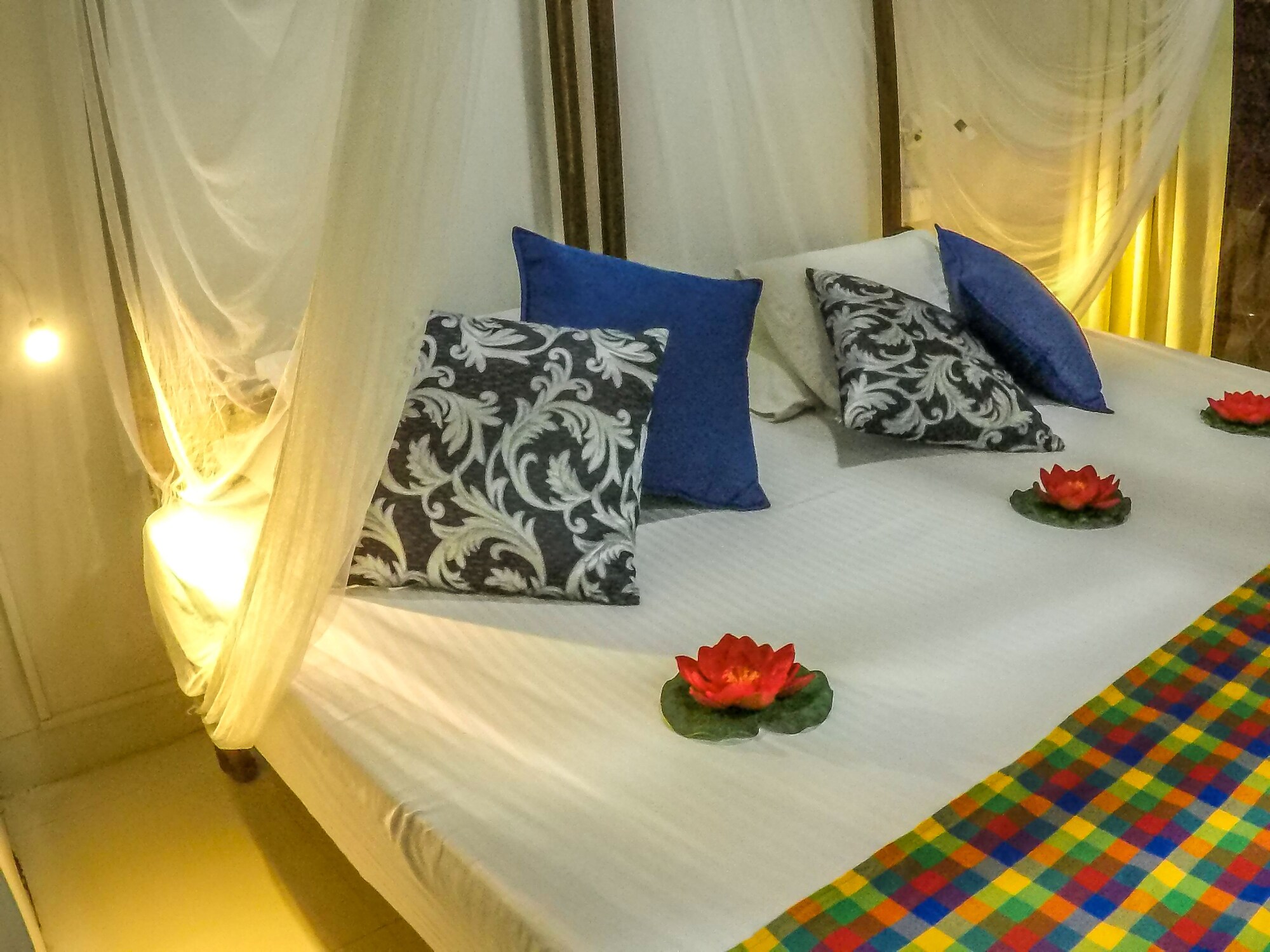 BASIC, DOUBLE OR TWIN BED