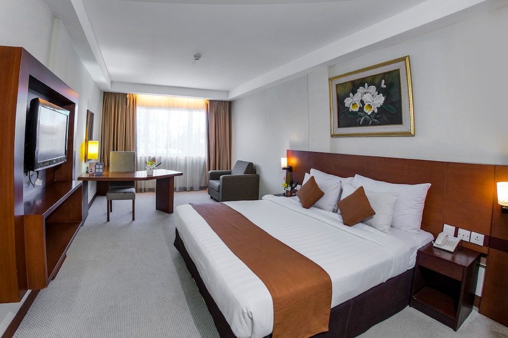 DELUXE ROOM