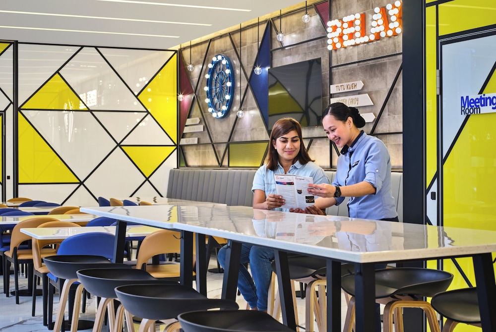 Holiday Inn Express Singapore Serangoon 37/49