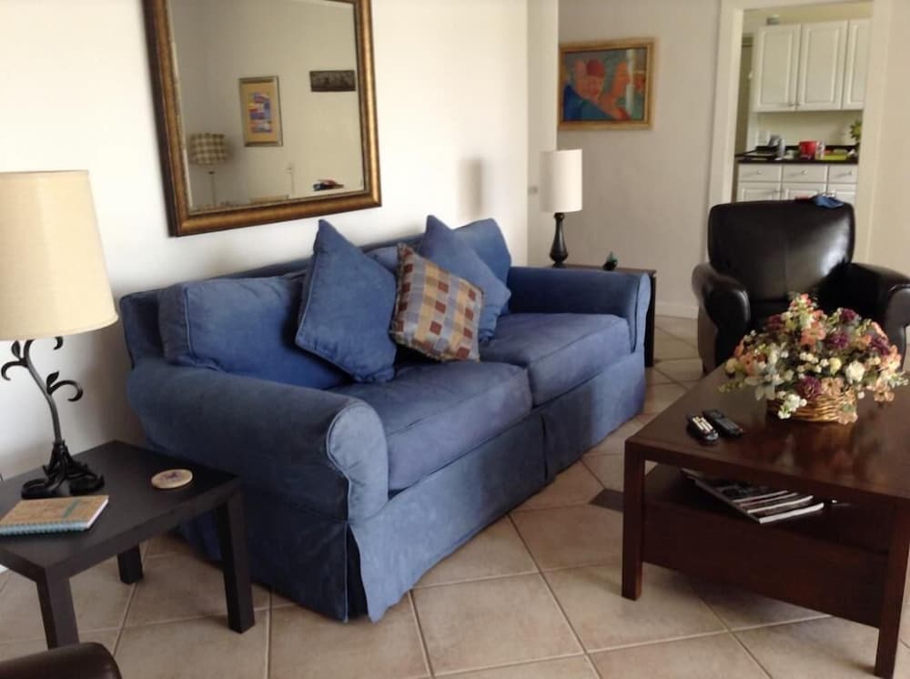 Paradise Cove at Lemon Bay 34/71