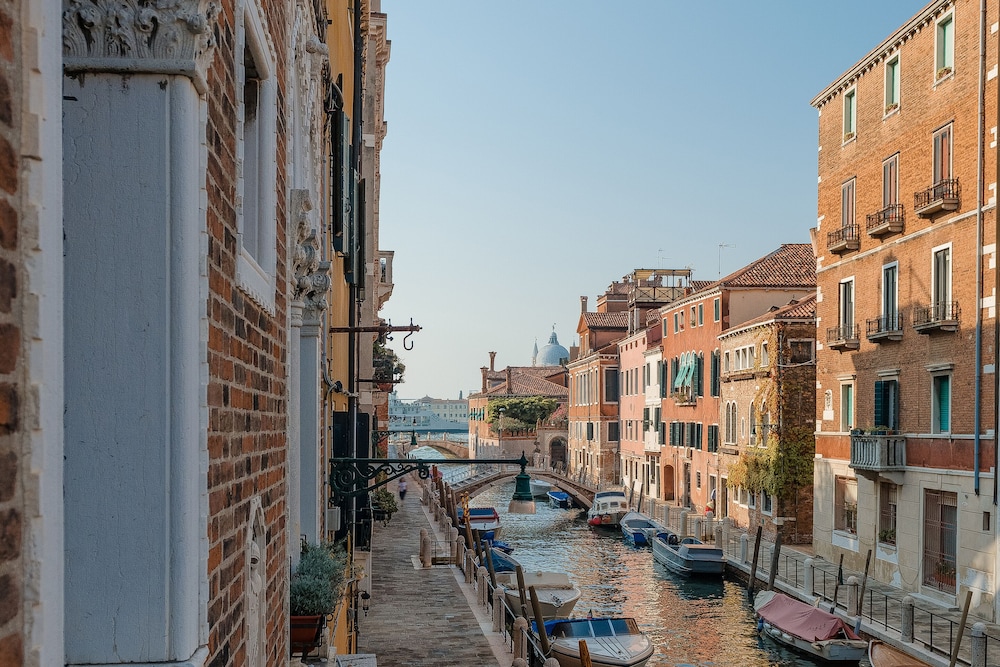iH Hotels Venezia Salute Palace 57/62