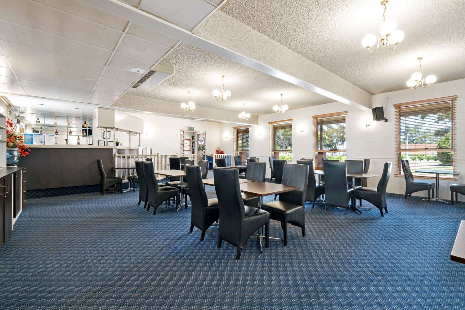 Comfort Inn & Suites King Avenue 26/34
