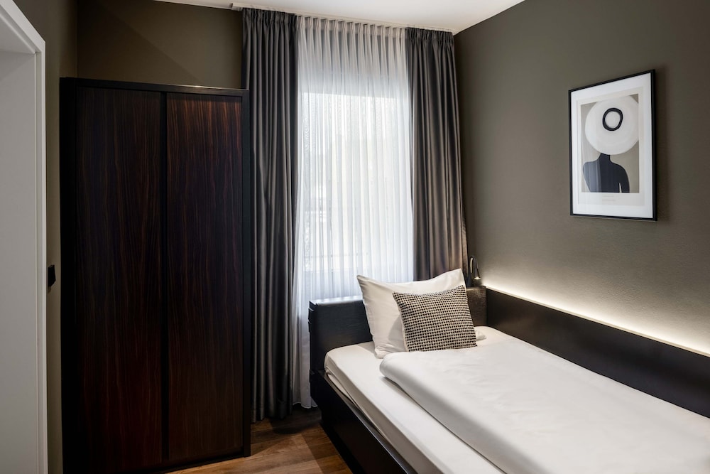Hotel AMANO Dusseldorf 34/97