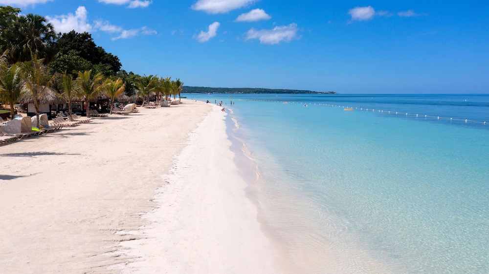 Beaches Negril 73/81