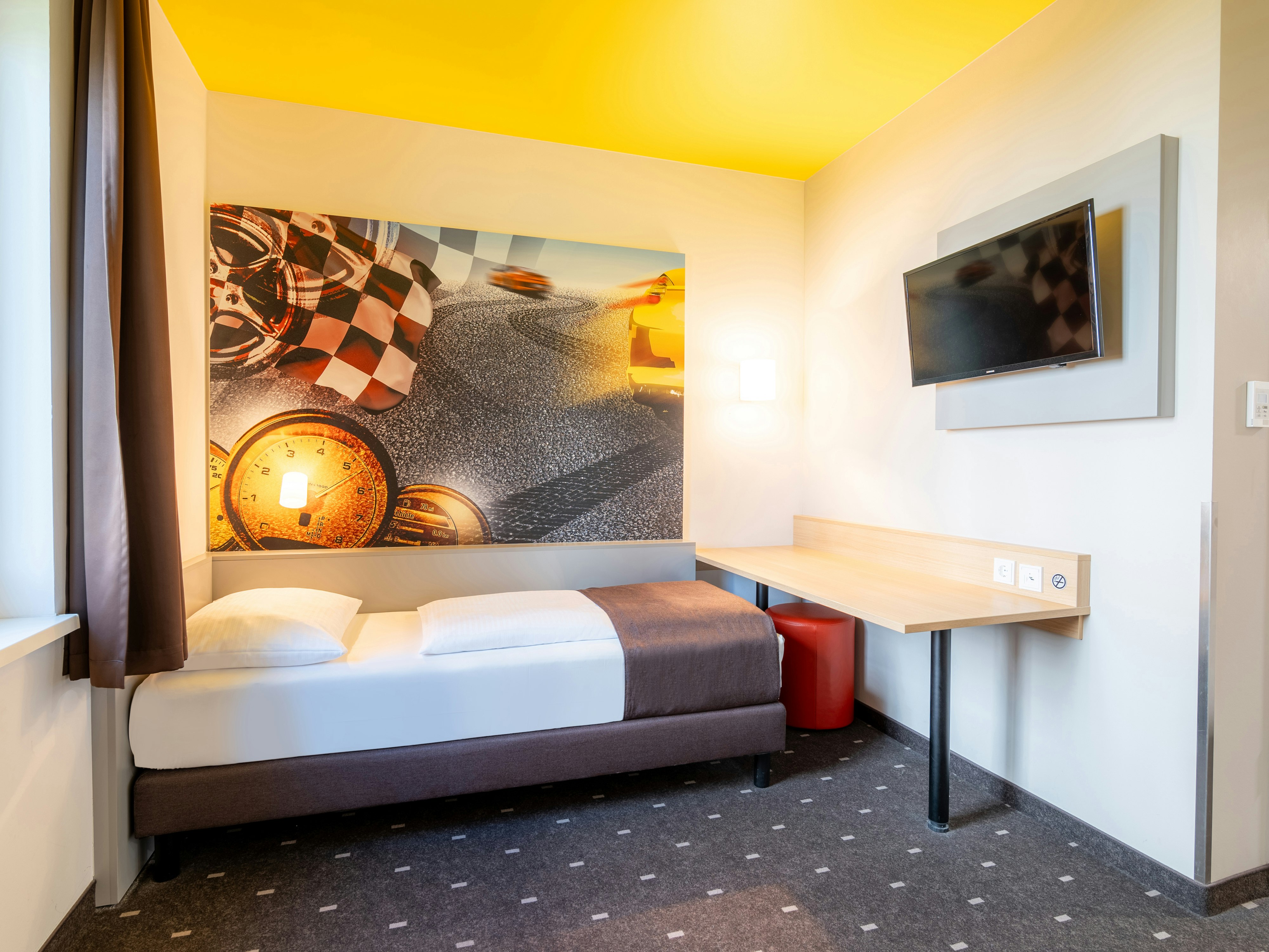 B&B Hotel Stuttgart-Zuffenhausen 10/29
