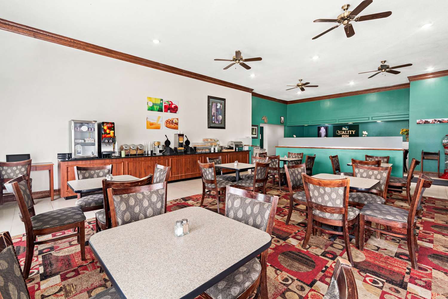 Quality Inn Dry Ridge KY 18/25