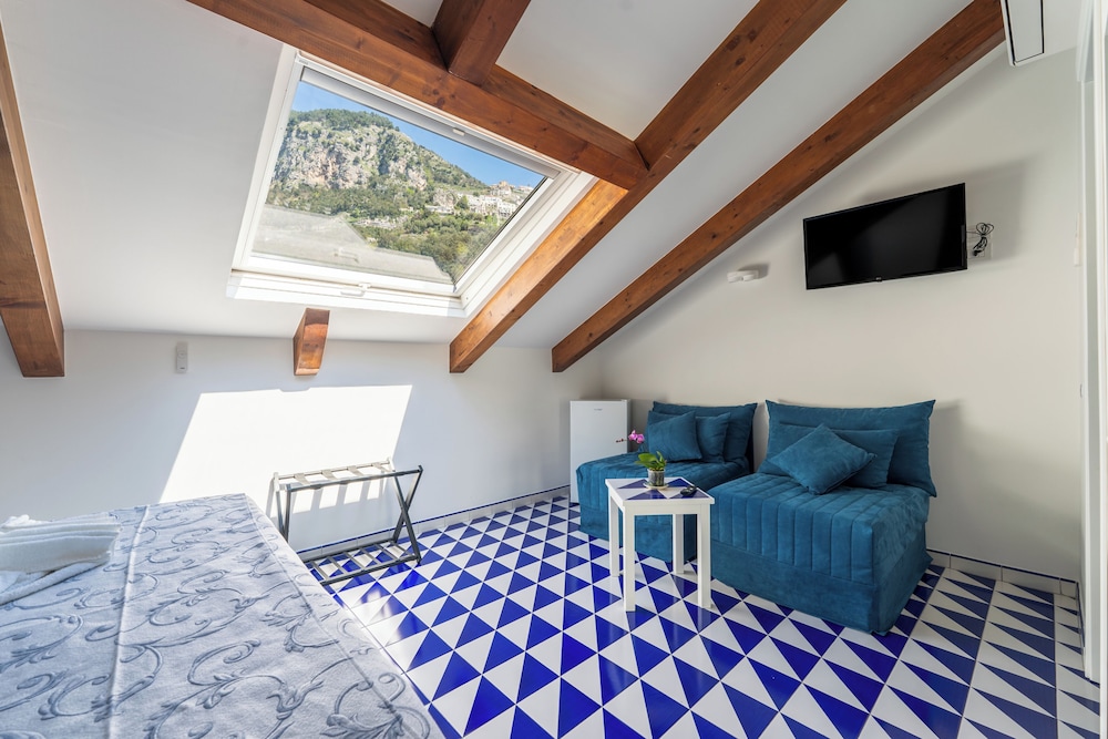 Hotel Villa Annalara 58/77