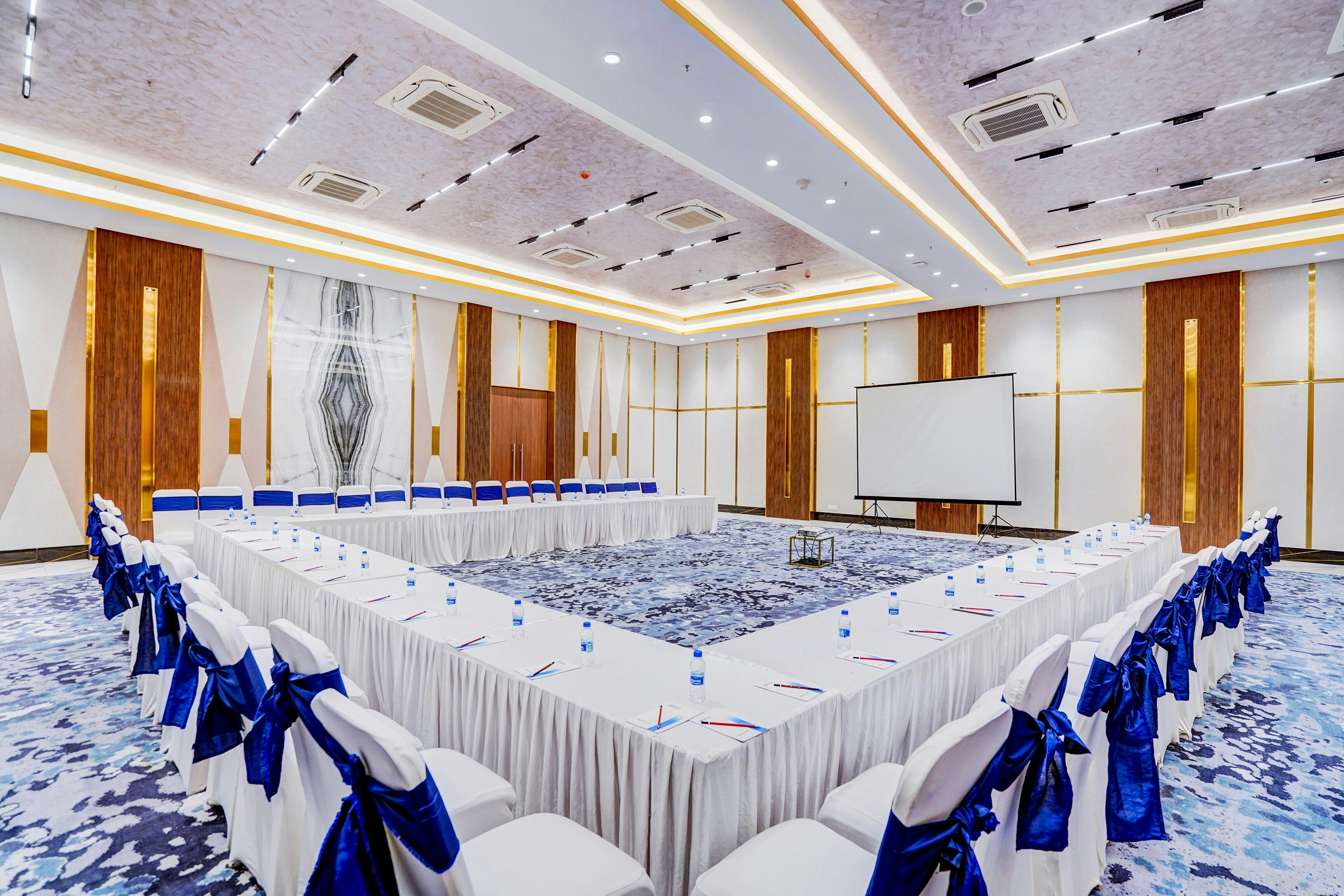 Sunday Hotel & Residence Gurgaon 38/50