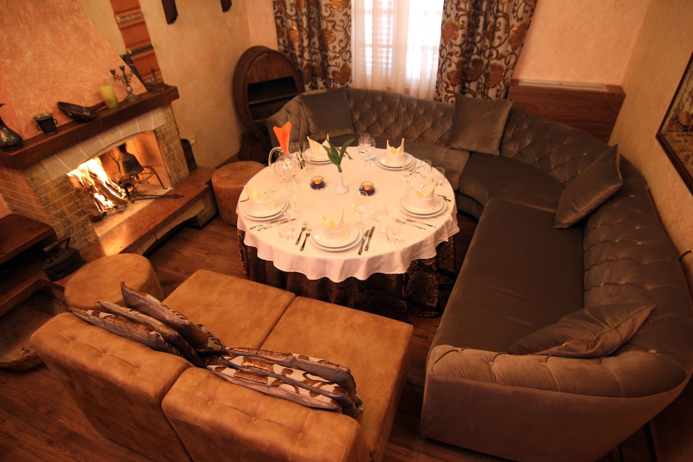Hotel Boutique Restorant Gloria 42/50