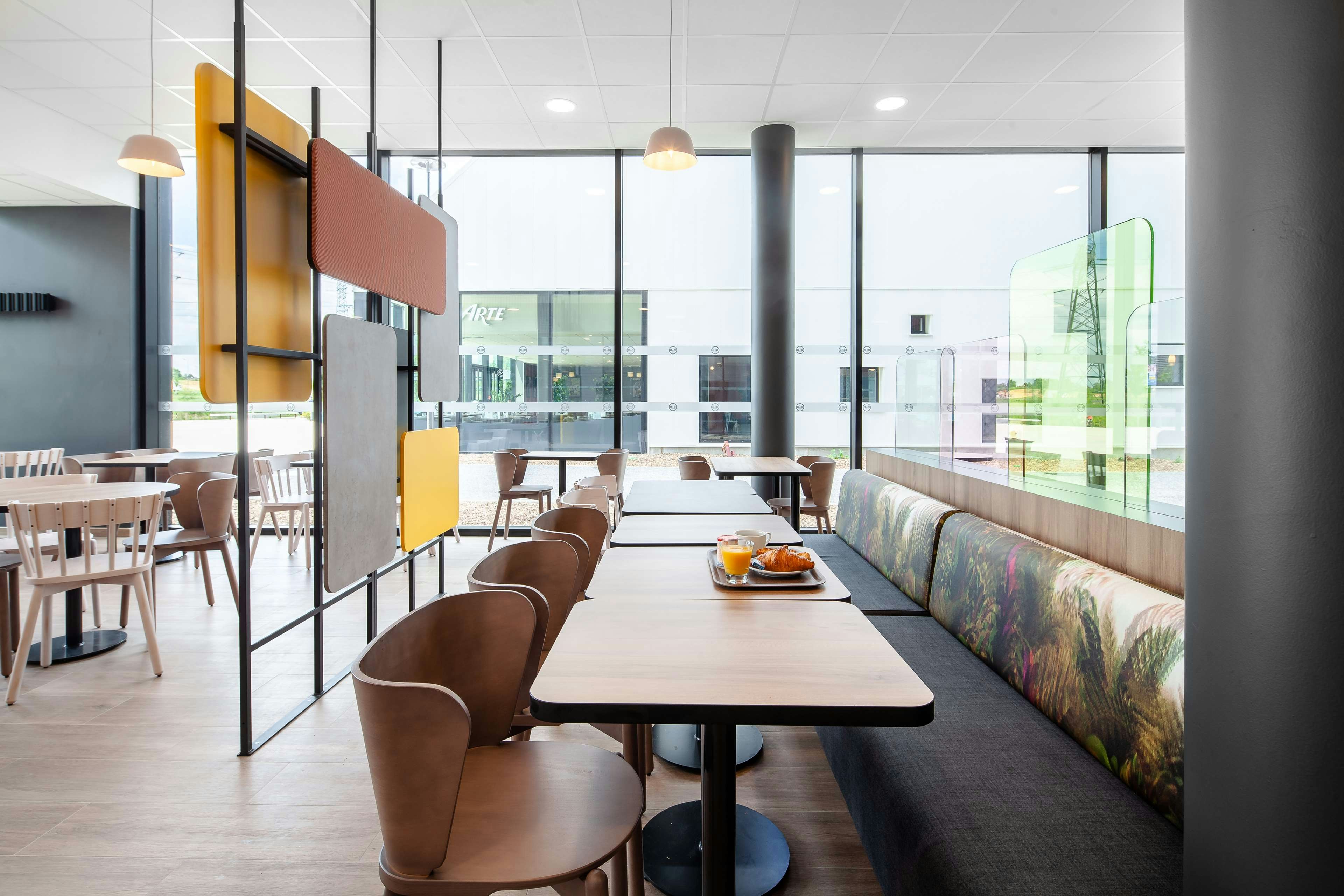 B&B Hotel Cergy Saint-Christophe 32/33