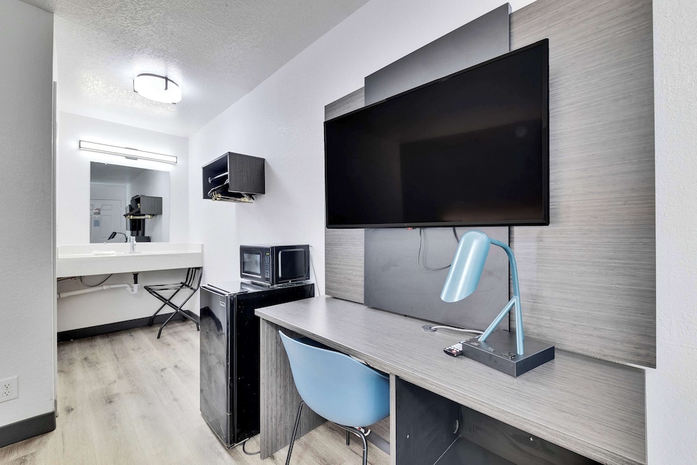 Motel6 Austin, TX - Airport - South 45/58