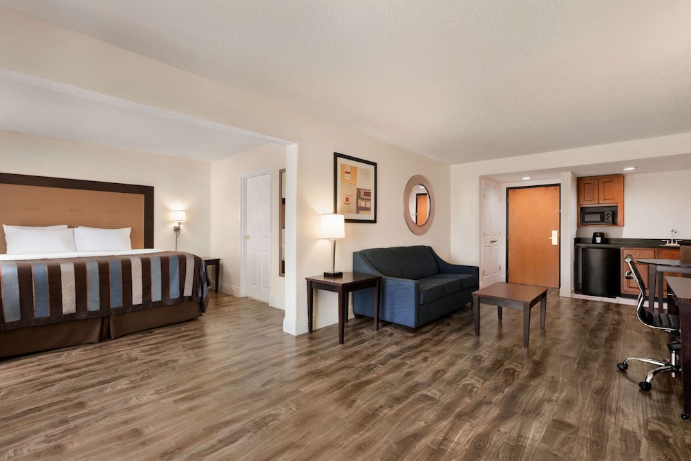 Wingate By Wyndham Montgomery 27/43