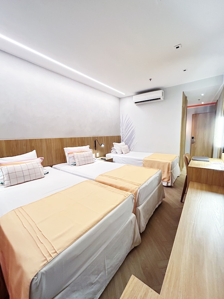 STANDARD, TRIPLE, 3 BEDS