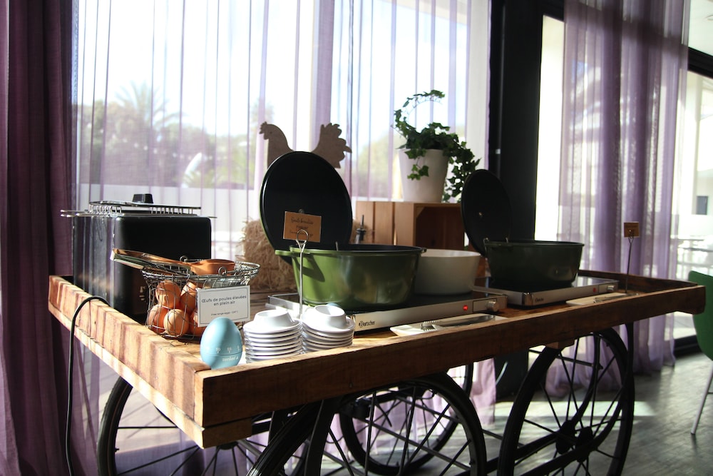 Mercure Hyeres Centre 11/73