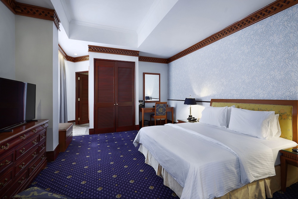 The Jesselton Hotel 22/50