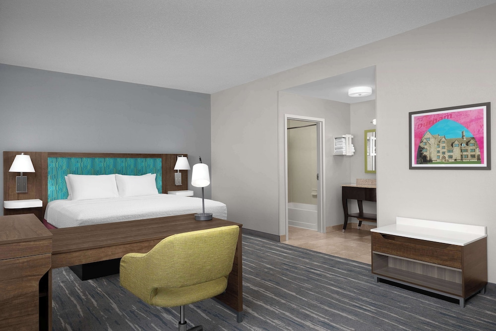 STUDIO, SUITE, KING BED, SOFA